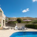 Kami - 4 Stars Villa, Heated Pool *