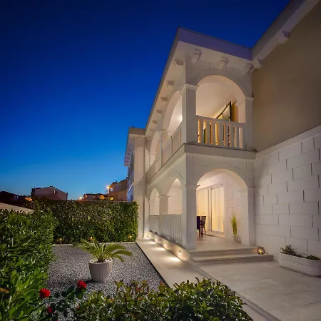 Вилла Kami - 4 Stars Villa, Heated Pool *