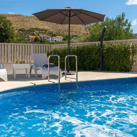 Villa Kami - 4 Stars Villa, Heated Pool Primosten