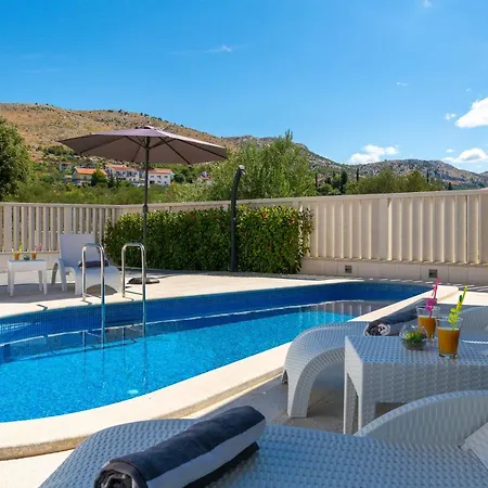 Вилла Kami - 4 Stars Villa, Heated Pool *
