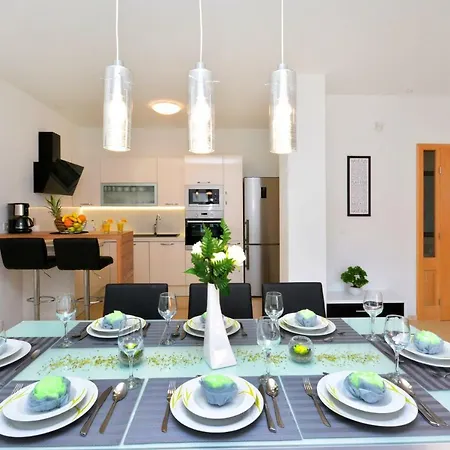 Kami - 4 Stars Villa, Heated Pool Вилла Примоштен