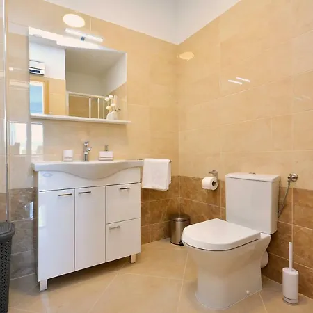 Вилла Kami - 4 Stars Villa, Heated Pool Примоштен