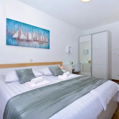 Kami - 4 Stars Villa, Heated Pool