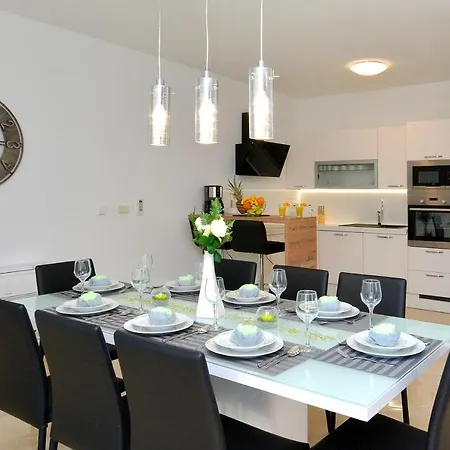 Kami - 4 Stars Villa, Heated Pool *