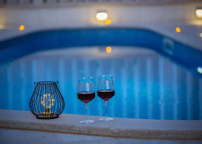 Willa Kami - 4 Stars Villa, Heated Pool Primošten