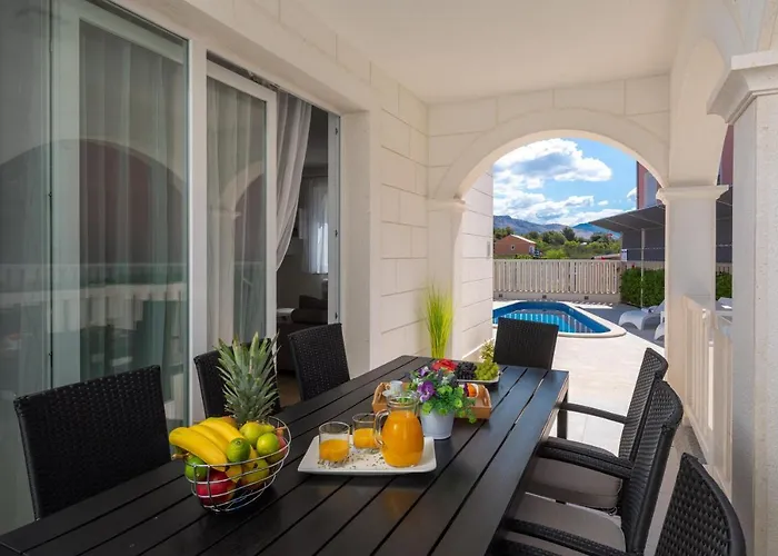 Villa Kami - 4 Stars Villa, Heated Pool Primošten