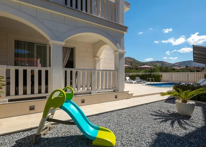 Kami - 4 Stars Villa, Heated Pool Primošten