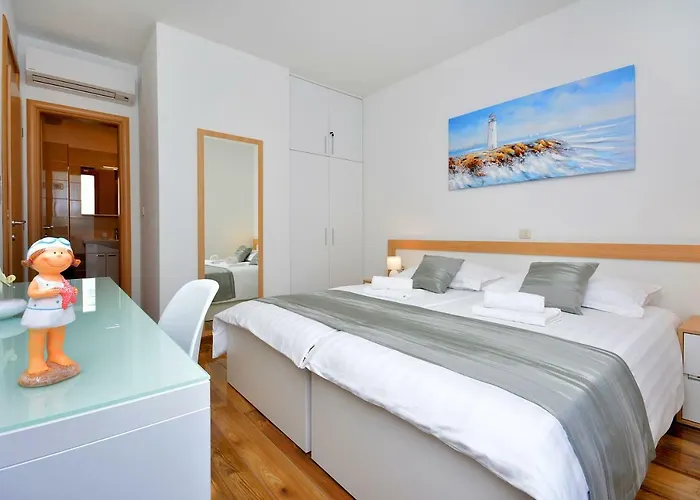 Kami - 4 Stars Villa, Heated Pool Willa Primošten