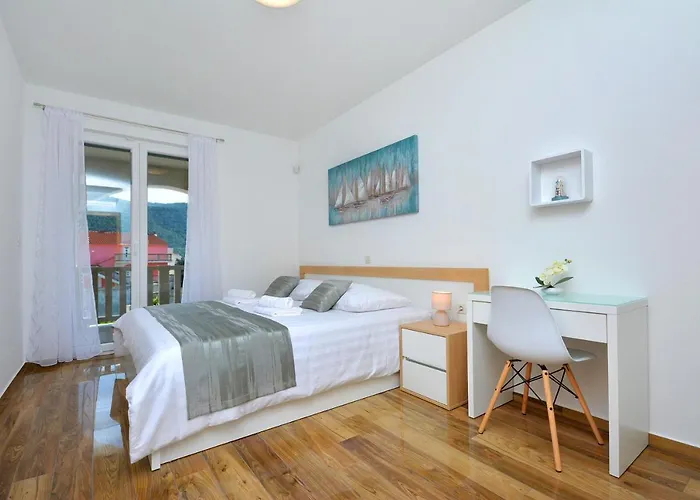 Kami - 4 Stars Villa, Heated Pool Primošten