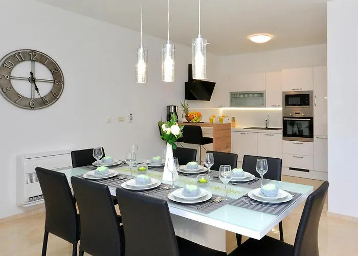 Kami - 4 Stars Villa, Heated Pool *